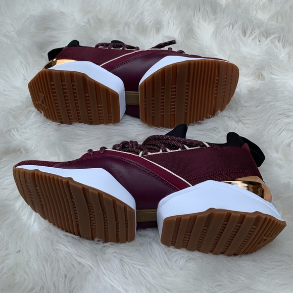 Womens Maroon Puma Athletic Sneakers Size 6.5 - Picture 3 of 8